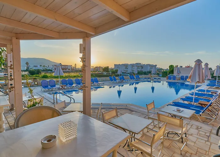 Golden Bay Hotel Apartments Malia