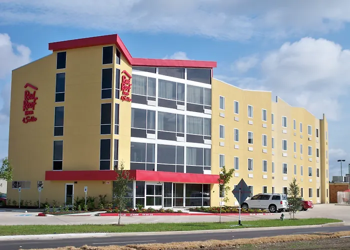 Red Roof Inn & Suites Beaumont