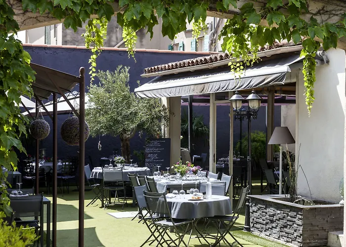 Logis Hôtel La Fenière La Bouilladisse