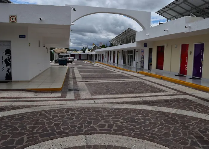 Hotel Medrano Temáticas&Business Rooms Aguascalientes