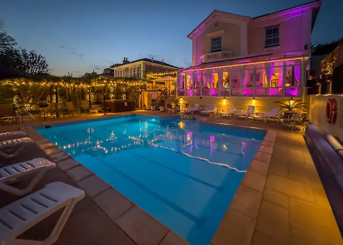 Torquay Hotels With Pool