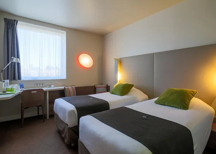 Hotel Campanile Carcassonne Est - La Cité