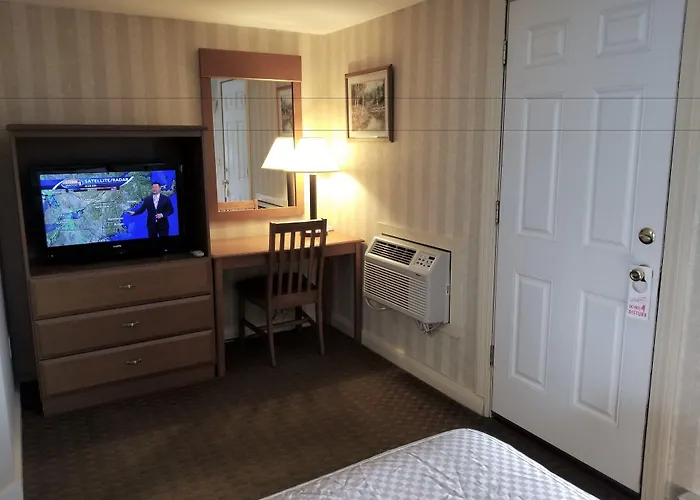 Mt. Madison Inn & Suites