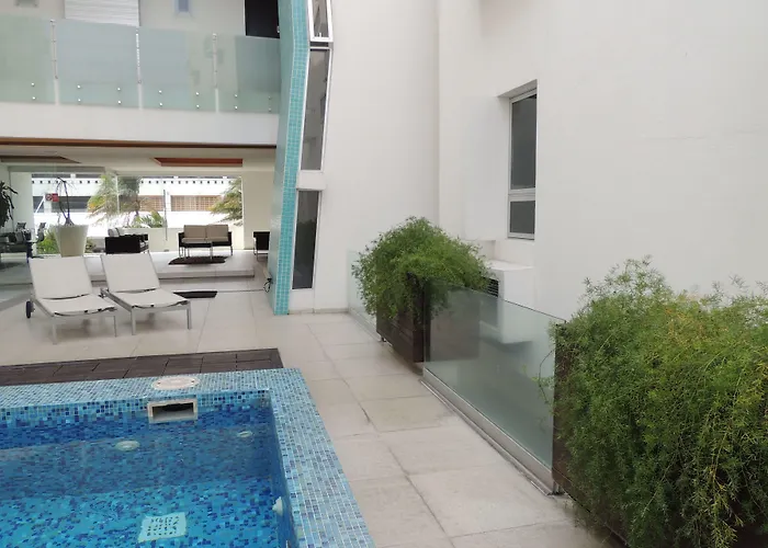 Nu Hotel