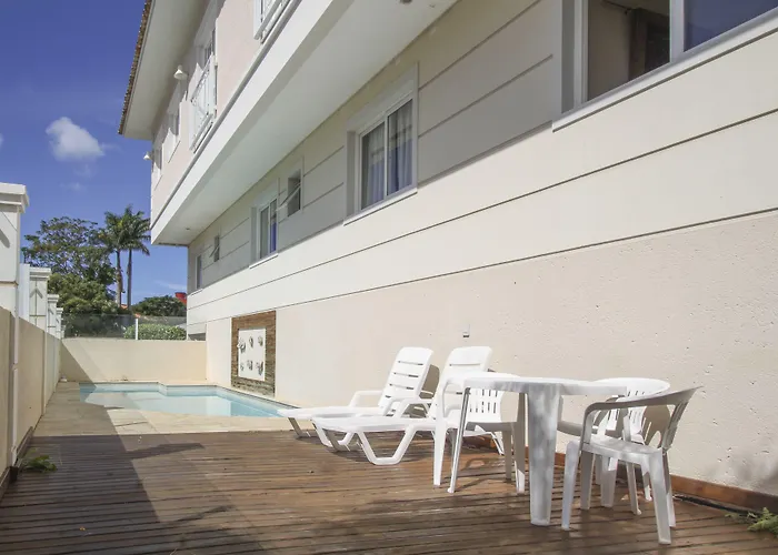 Hotel Hola