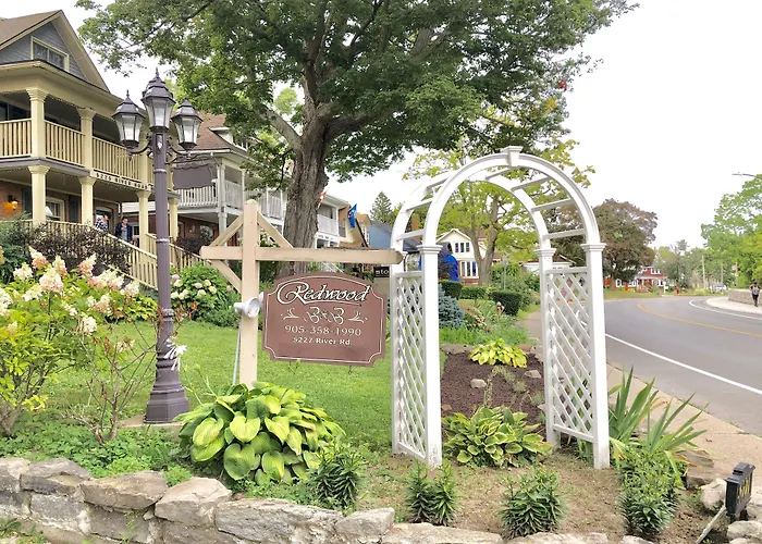 Redwood Bed And Breakfast