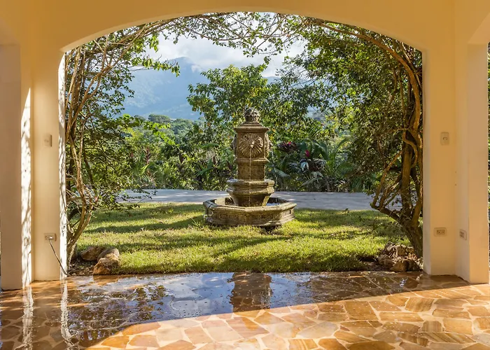 El Castillo Luxury Boutique Hotel- Ojochal