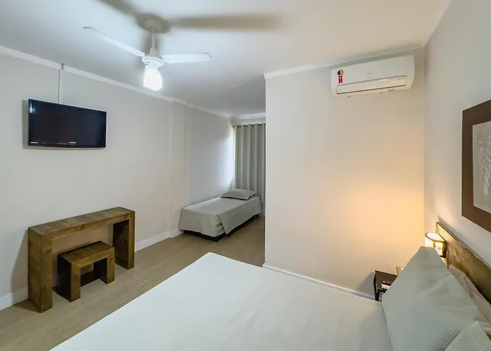 Hotel Santiago Lindóia
