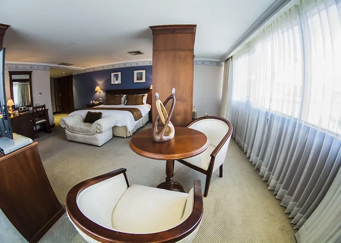 Hotel Emperador Ambato