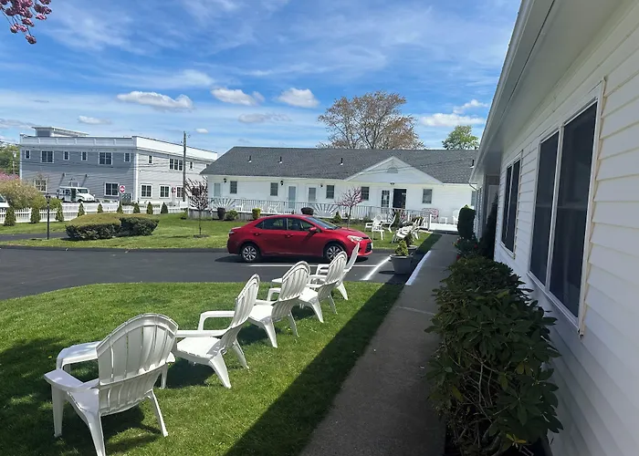 Taber Inn Mystic