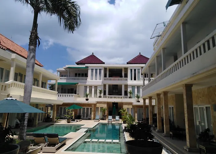 Bali Court & Apartment