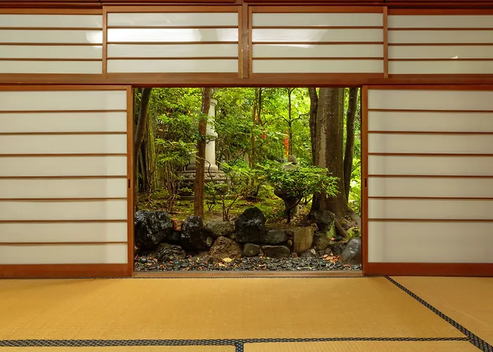 Gion Ryokan Q-Beh