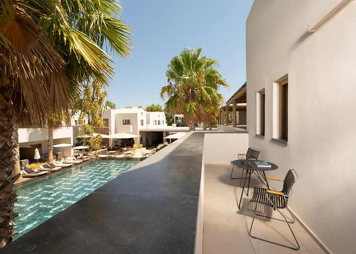 Radisson Blu Zaffron Resort, Santorini (Adults Only) Kamári