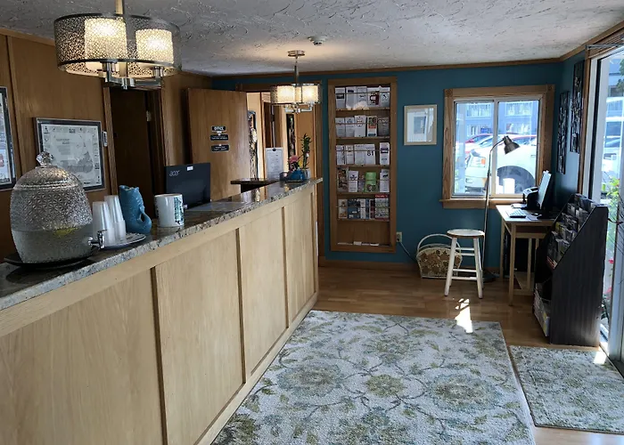 Seacoast Inn