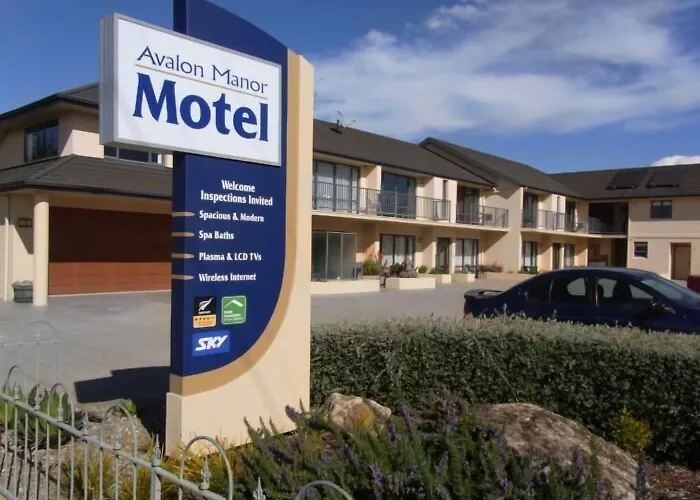 Avalon Manor Motel