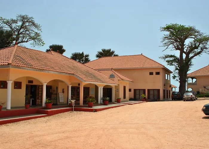 Lemon Creek Hotel Resort