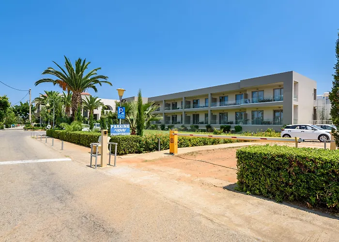 Marinos Beach Hotel