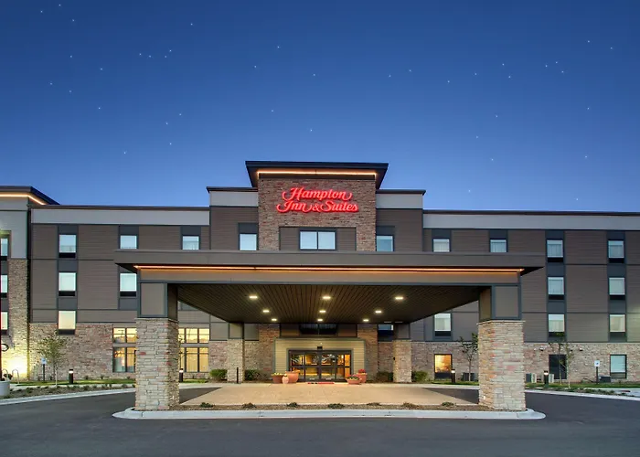 Hampton Inn & Suites Milwaukee West