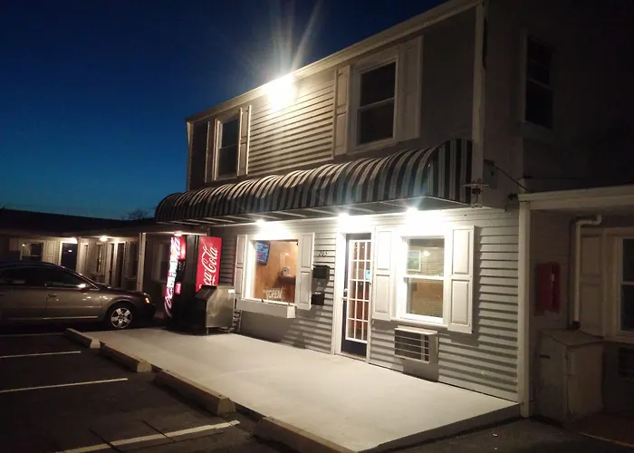 Shore Point Motel
