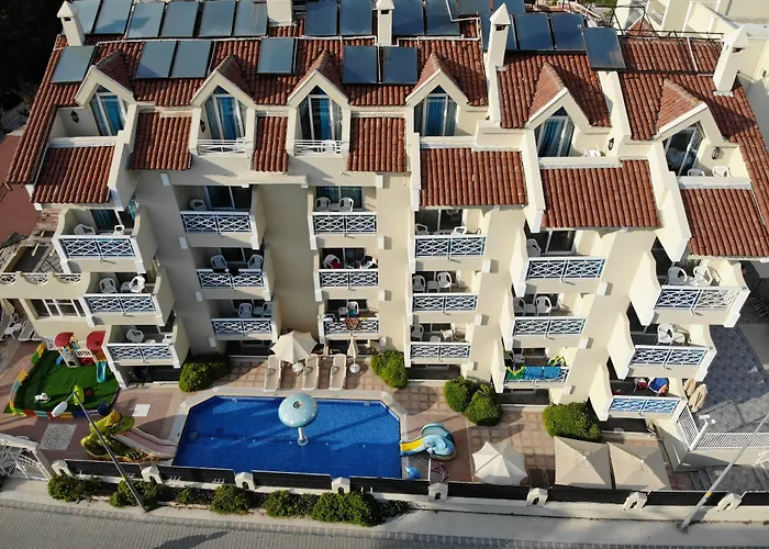 Blue Palace Apart Hotel
