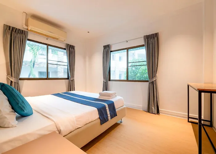 Selina Place Hotel