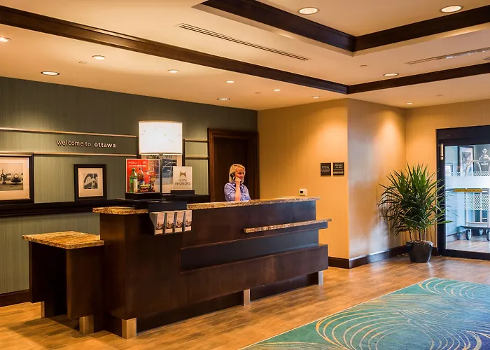 Hampton Inn By Hilton Airport