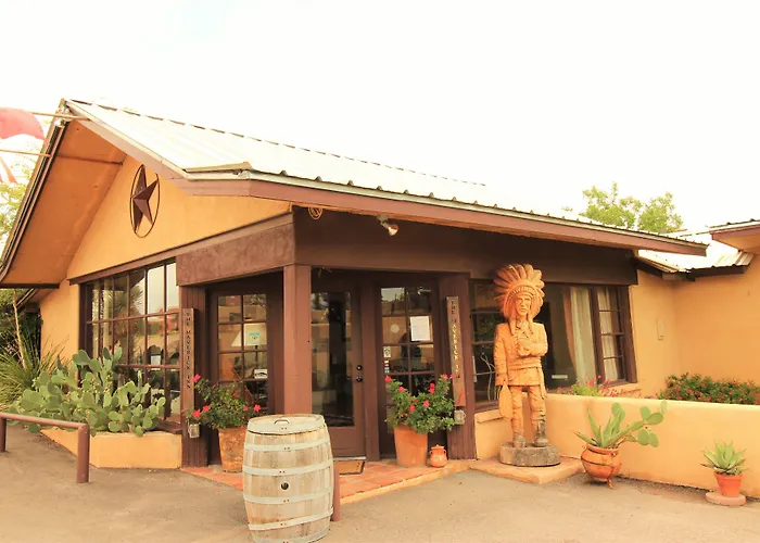 The Maverick Inn