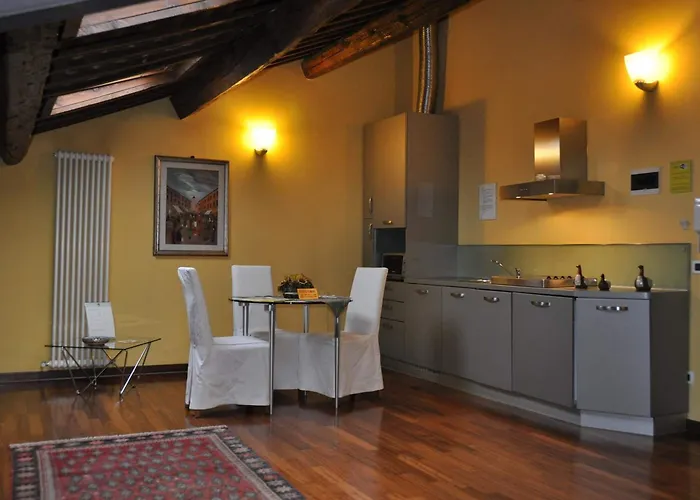 Piazza Nova Guest House