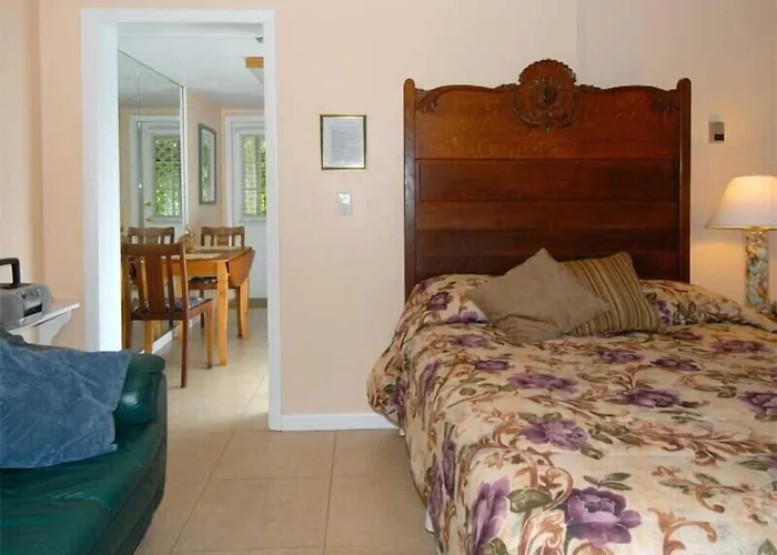 Seahorse Cottages - Adults Only
