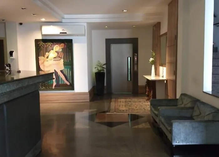 Castel Plaza Hotel
