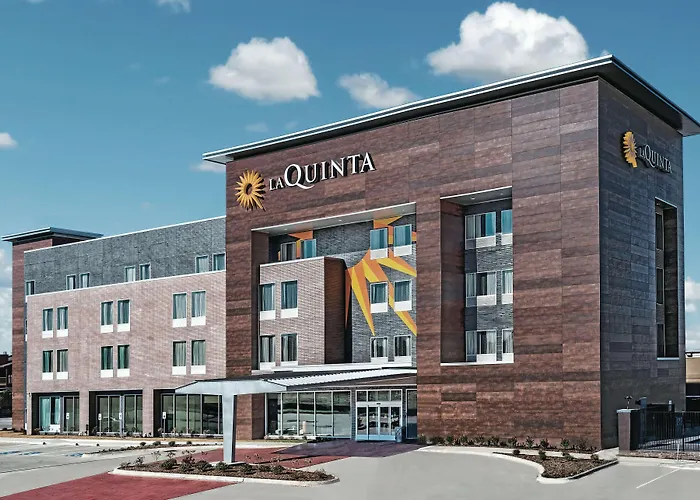 La Quinta By Wyndham Dallas Grand Prairie North