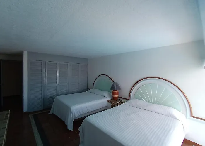 Hotel Caracoles