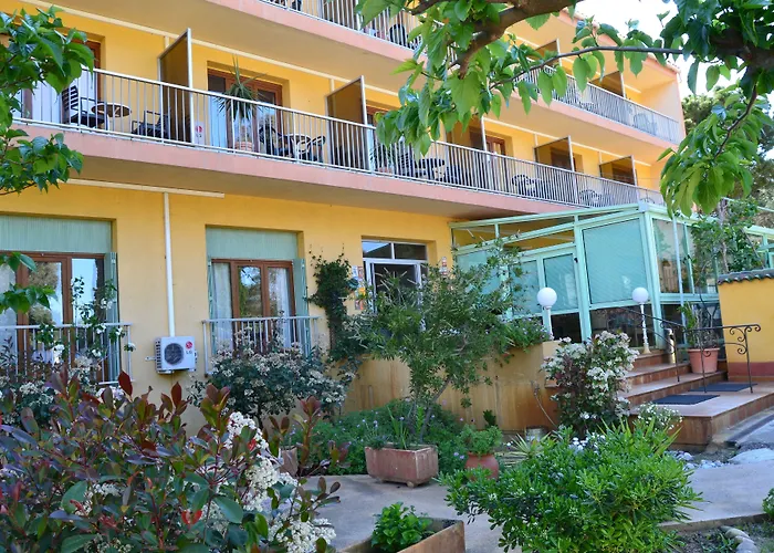 Hotel Cyrnea Calvi 