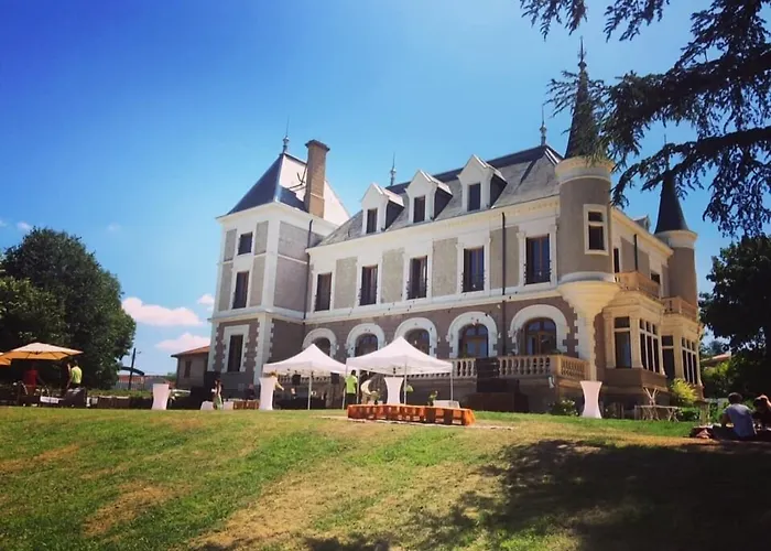 Eclosion Château Hôtel&Restaurant Saint-Paul-en-Jarez