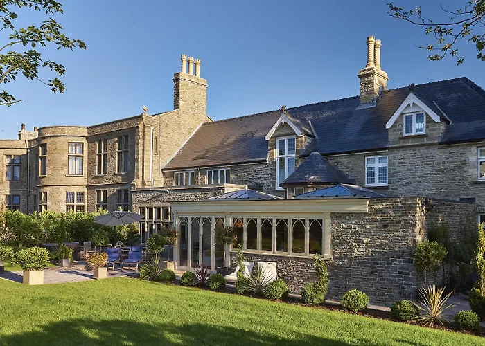 Lanelay Hall Hotel & Spa