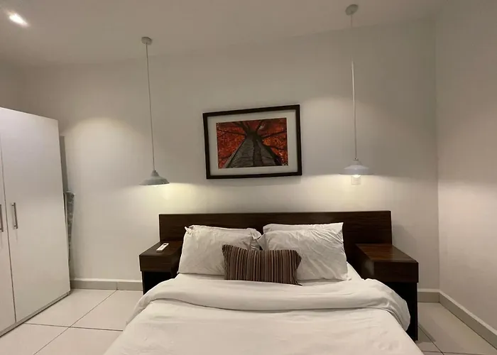 Prime Suites At Embassy Gardens
