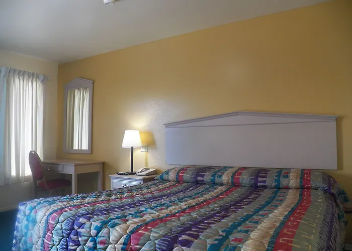 Sleepy Traveler Motel