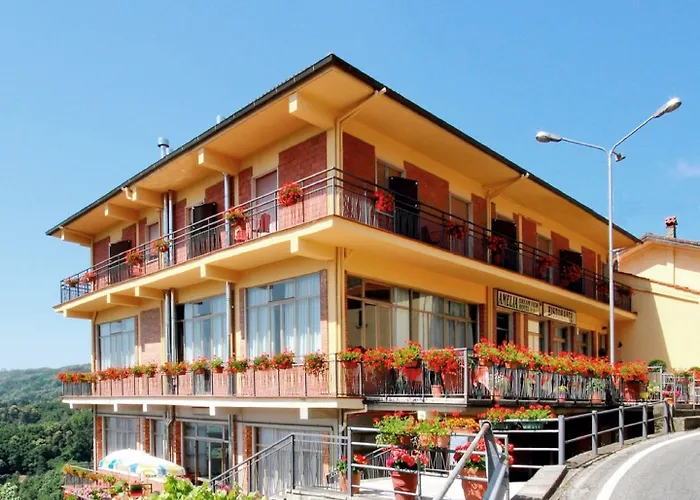 Aparthotel Amelia Dream View