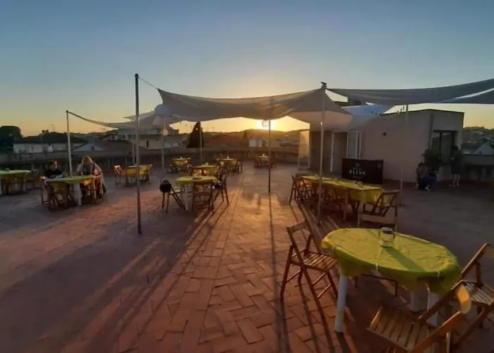 Hotel Fonda Neus