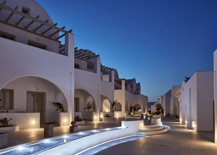 Costa Grand Resort & Spa Kamári