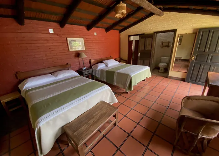 Villa Patzcuaro Garden Hotel&RV Park