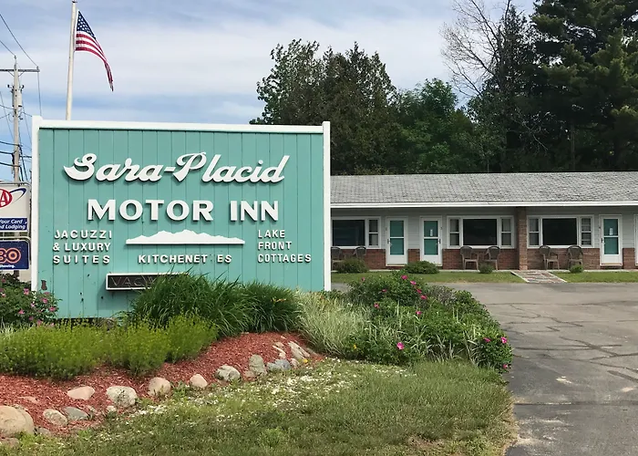 Sara Placid Inn & Suites