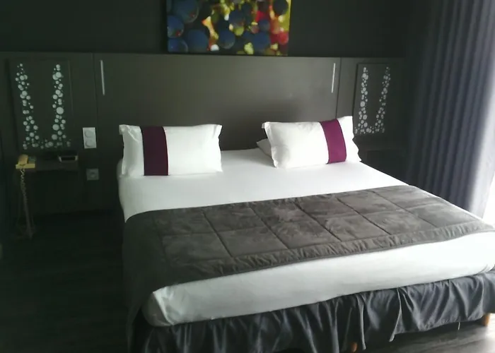 Golf Hotel Colvert - Room Service Disponible Levernois