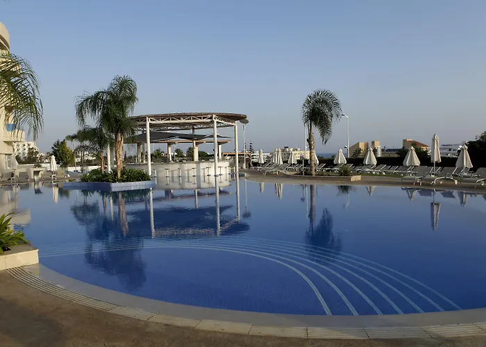 Sunrise Oasis Hotel & Waterpark