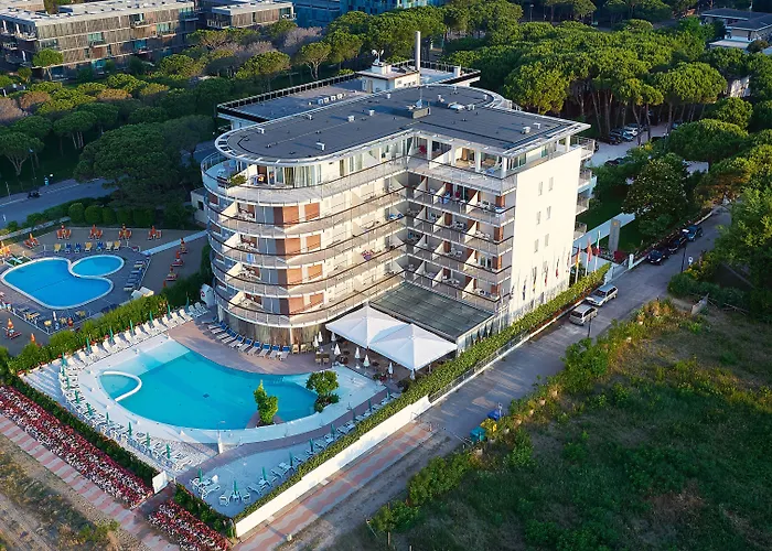 Jesolopalace Hotel & Aparthotel