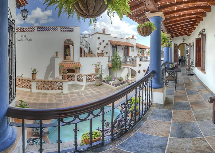 Hotel Santa Paula