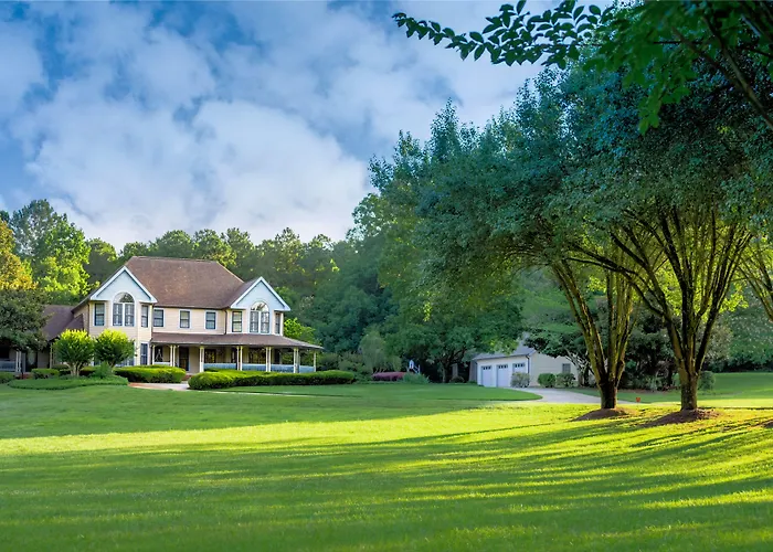 Pleasanton Courtyard Bed And Breakfast