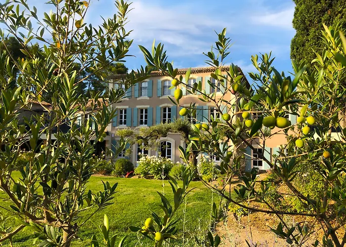 Hotel Domaine de Valmouriane à Saint-Rémy-de-Provence