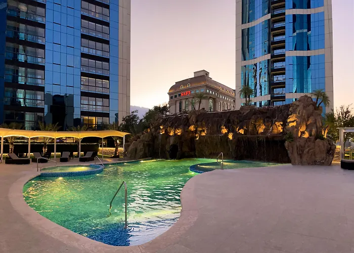 Safi Royal Luxury Metropolitan