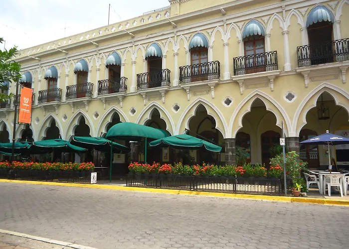 Hotel Concierge Plaza Colima